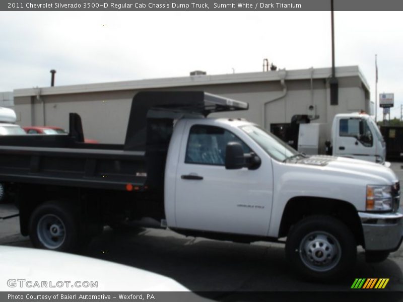 Summit White / Dark Titanium 2011 Chevrolet Silverado 3500HD Regular Cab Chassis Dump Truck