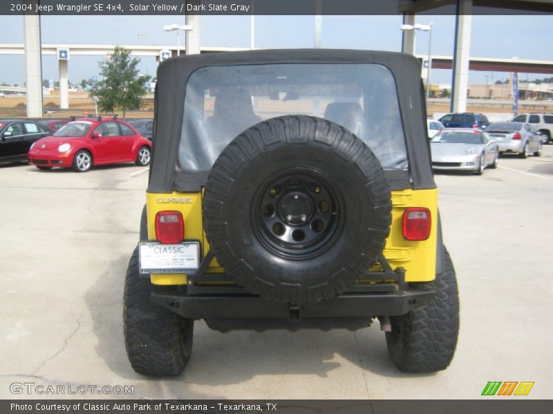 Solar Yellow / Dark Slate Gray 2004 Jeep Wrangler SE 4x4
