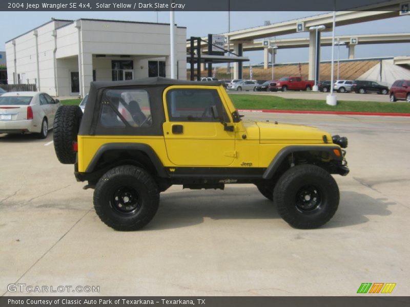 Solar Yellow / Dark Slate Gray 2004 Jeep Wrangler SE 4x4