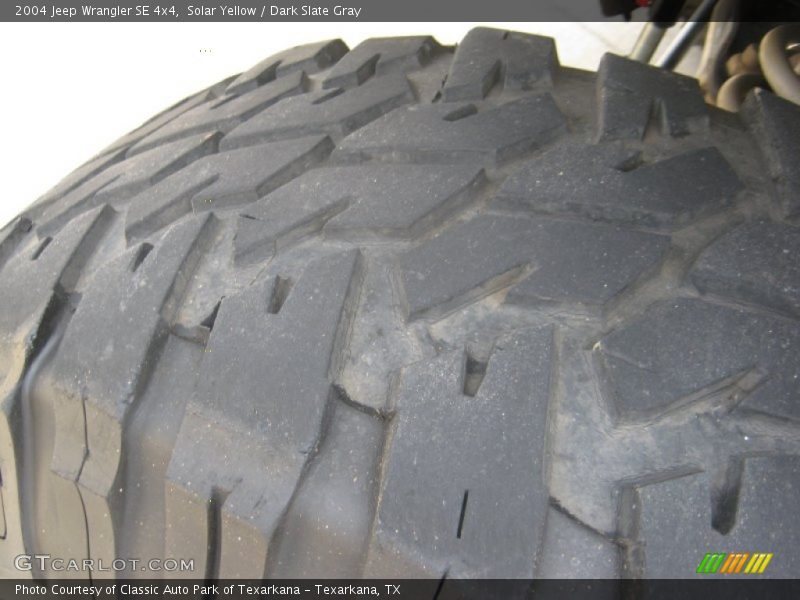 Solar Yellow / Dark Slate Gray 2004 Jeep Wrangler SE 4x4