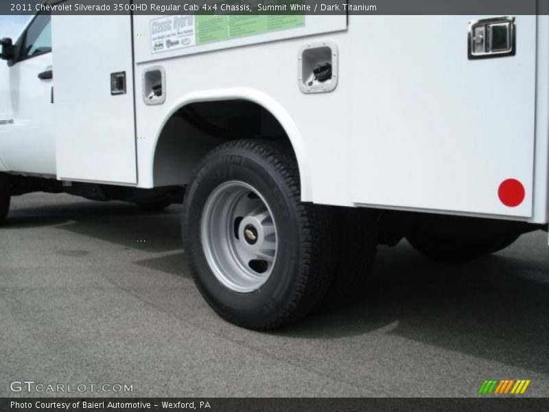 Summit White / Dark Titanium 2011 Chevrolet Silverado 3500HD Regular Cab 4x4 Chassis
