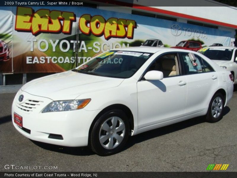 Super White / Bisque 2009 Toyota Camry LE