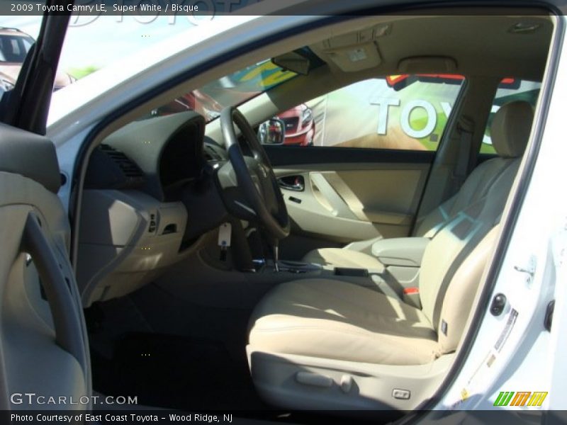 Super White / Bisque 2009 Toyota Camry LE