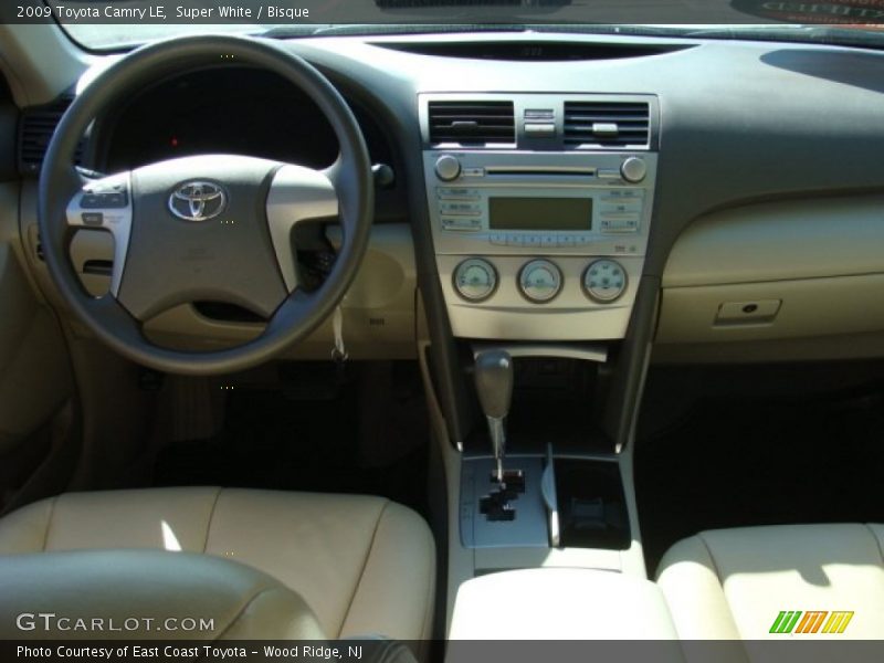 Super White / Bisque 2009 Toyota Camry LE