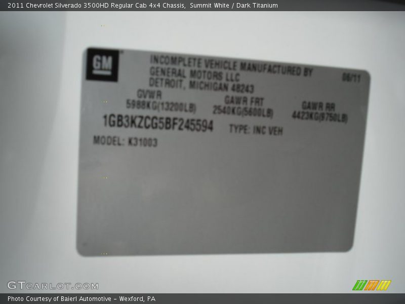 Summit White / Dark Titanium 2011 Chevrolet Silverado 3500HD Regular Cab 4x4 Chassis