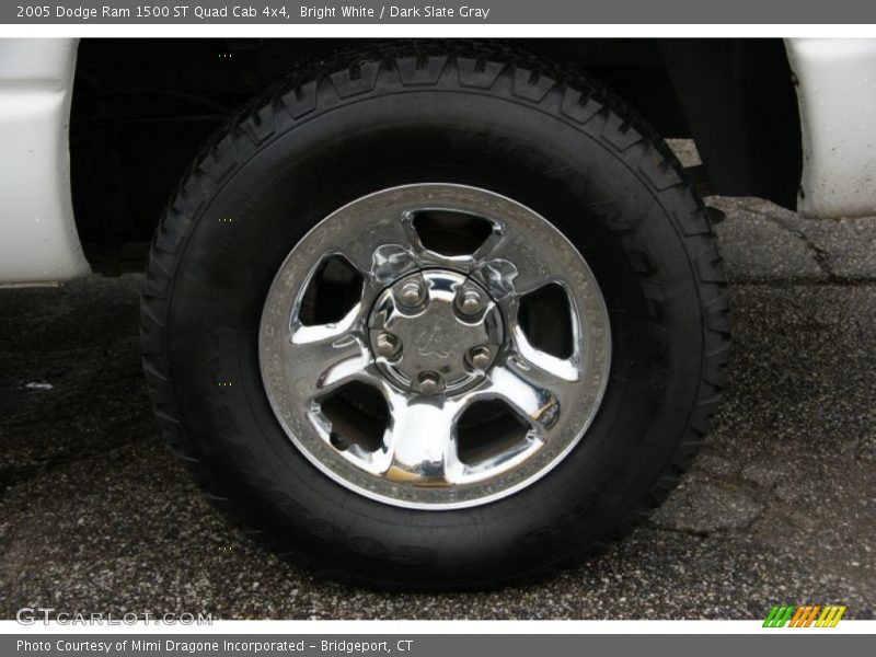 Bright White / Dark Slate Gray 2005 Dodge Ram 1500 ST Quad Cab 4x4