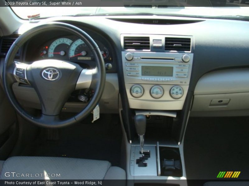 Super White / Ash 2009 Toyota Camry SE