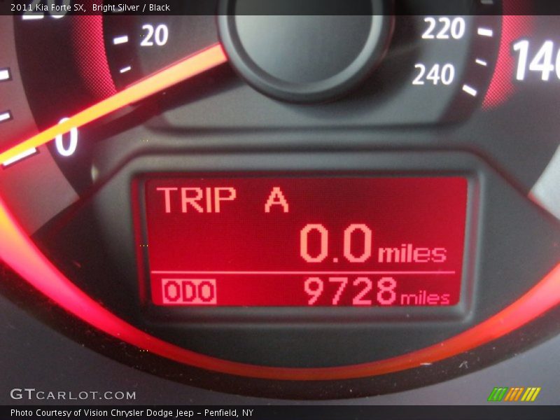 Bright Silver / Black 2011 Kia Forte SX