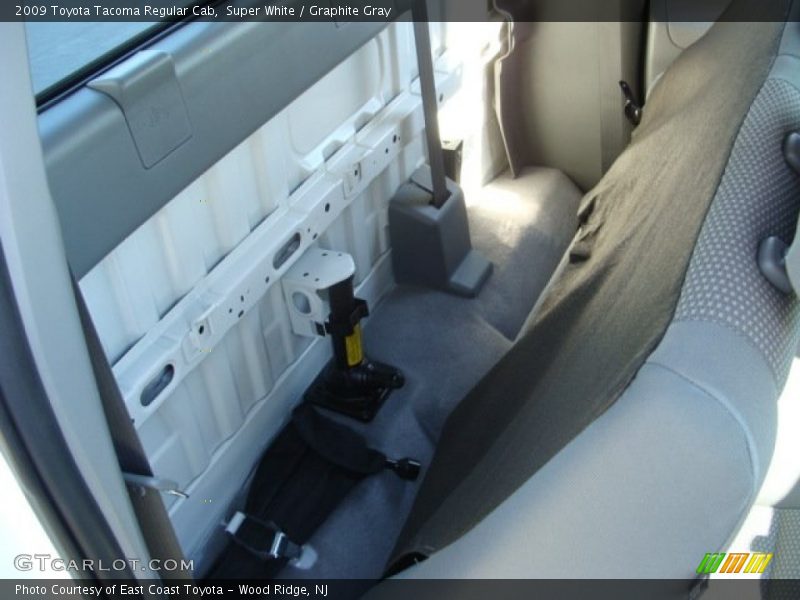 Super White / Graphite Gray 2009 Toyota Tacoma Regular Cab