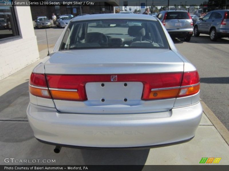 Bright Silver / Gray 2001 Saturn L Series L200 Sedan