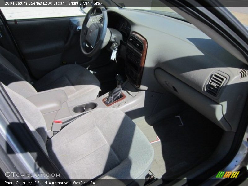 Bright Silver / Gray 2001 Saturn L Series L200 Sedan