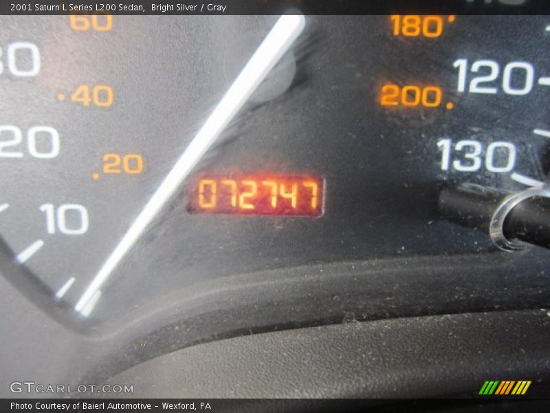 Bright Silver / Gray 2001 Saturn L Series L200 Sedan