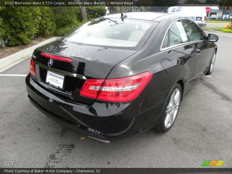 Obsidian Black Metallic / Almond Beige 2010 Mercedes-Benz E 550 Coupe