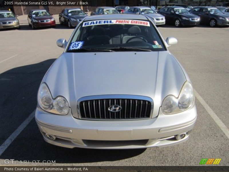 Bright Silver / Black 2005 Hyundai Sonata GLS V6