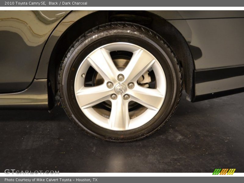 Black / Dark Charcoal 2010 Toyota Camry SE