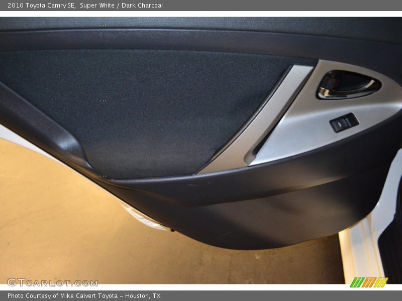 Super White / Dark Charcoal 2010 Toyota Camry SE