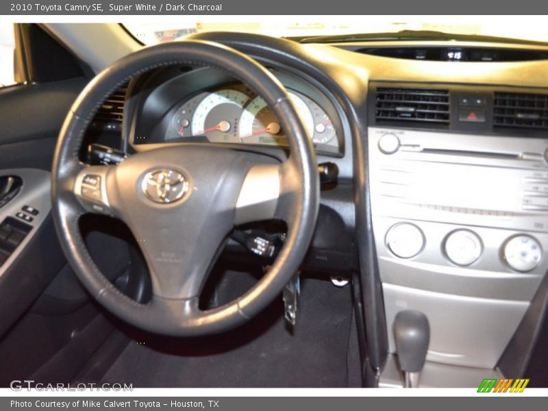Super White / Dark Charcoal 2010 Toyota Camry SE