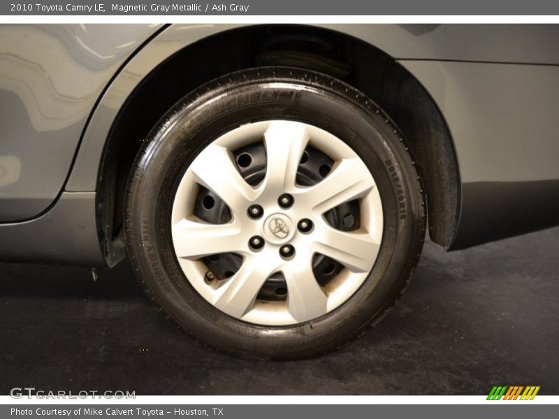 Magnetic Gray Metallic / Ash Gray 2010 Toyota Camry LE