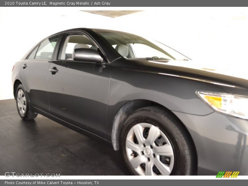 Magnetic Gray Metallic / Ash Gray 2010 Toyota Camry LE