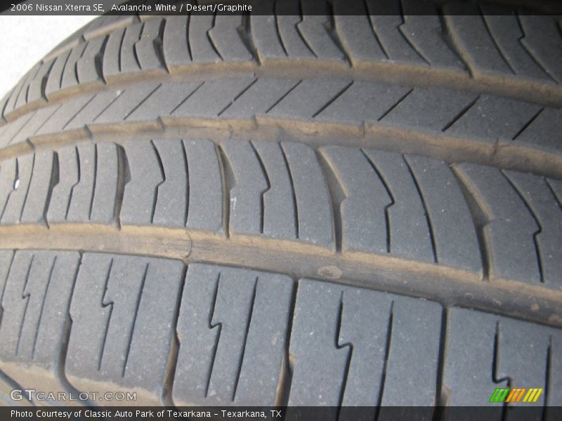 Avalanche White / Desert/Graphite 2006 Nissan Xterra SE