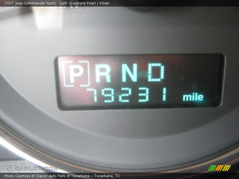 Light Graystone Pearl / Khaki 2007 Jeep Commander Sport
