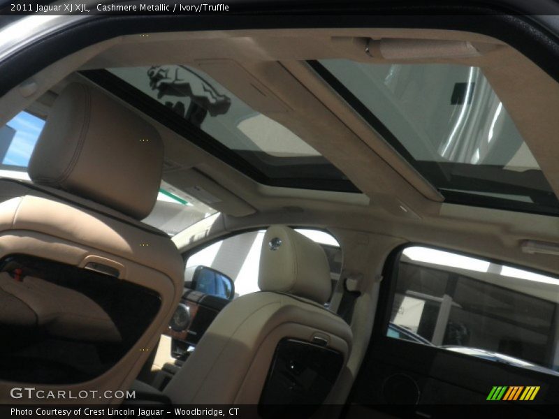Cashmere Metallic / Ivory/Truffle 2011 Jaguar XJ XJL