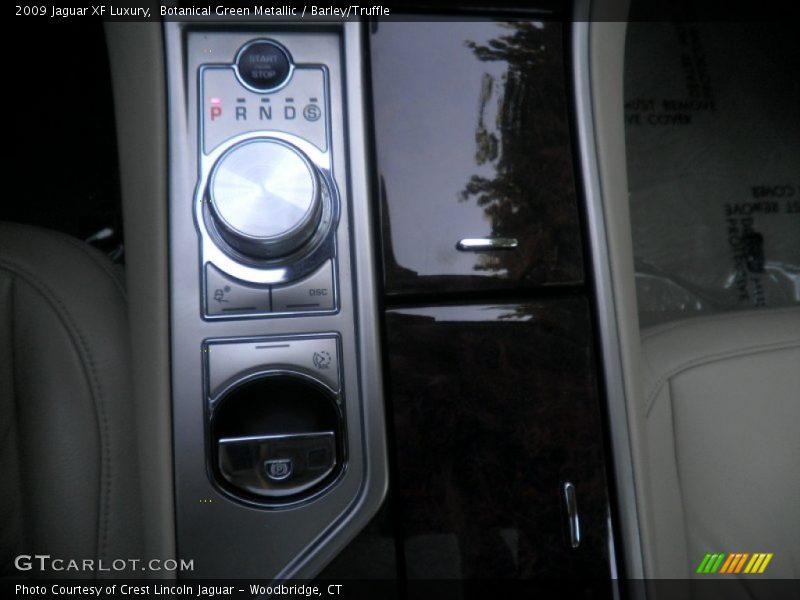 Botanical Green Metallic / Barley/Truffle 2009 Jaguar XF Luxury