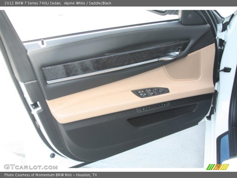 Door Panel of 2012 7 Series 740Li Sedan