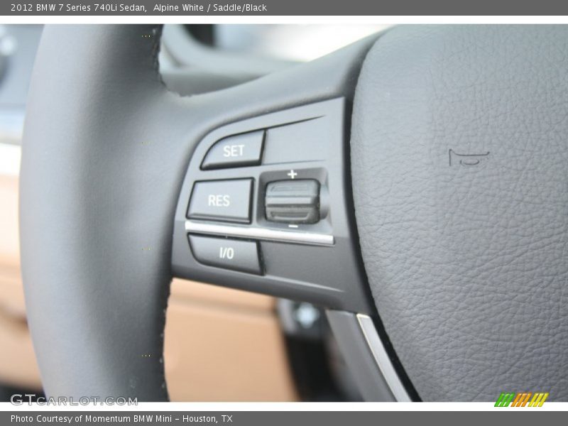 Controls of 2012 7 Series 740Li Sedan