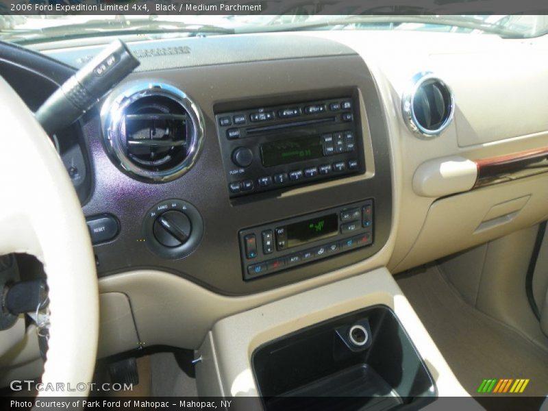 Black / Medium Parchment 2006 Ford Expedition Limited 4x4