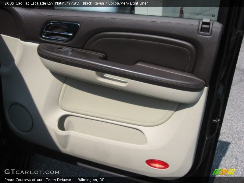 Door Panel of 2009 Escalade ESV Platinum AWD