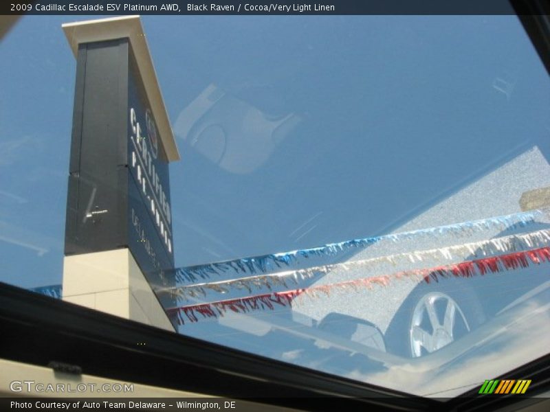Black Raven / Cocoa/Very Light Linen 2009 Cadillac Escalade ESV Platinum AWD