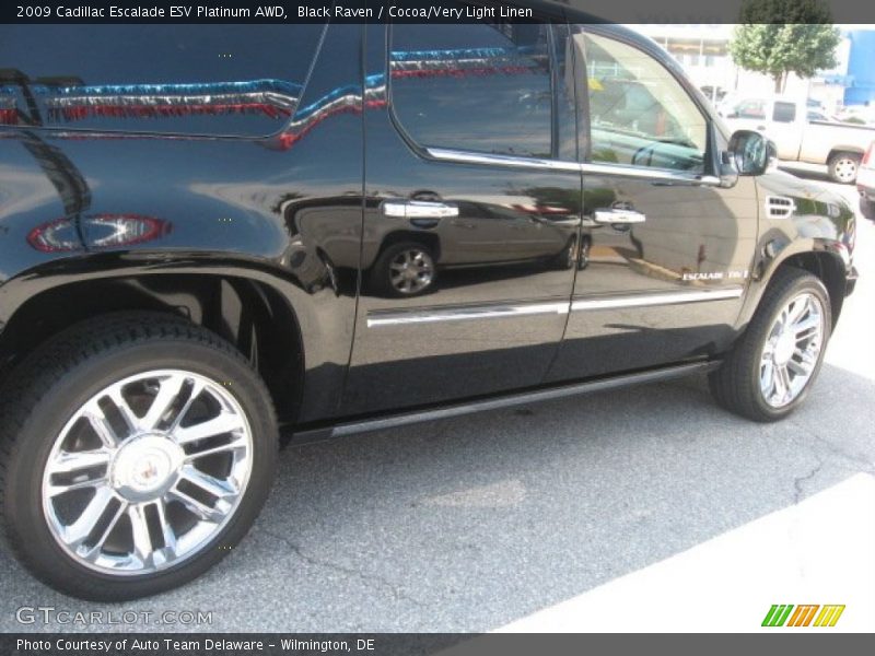 Black Raven / Cocoa/Very Light Linen 2009 Cadillac Escalade ESV Platinum AWD