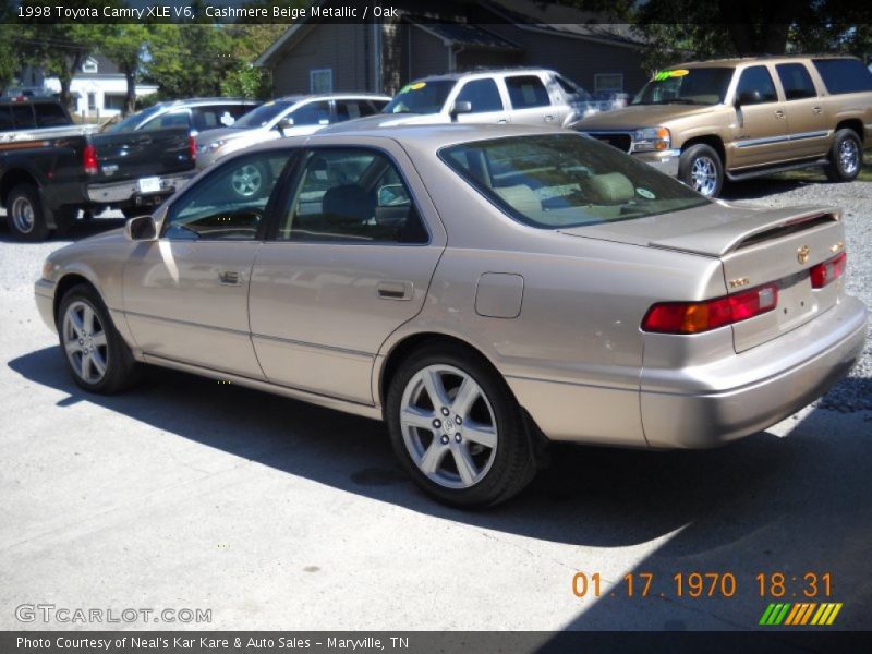 Cashmere Beige Metallic / Oak 1998 Toyota Camry XLE V6