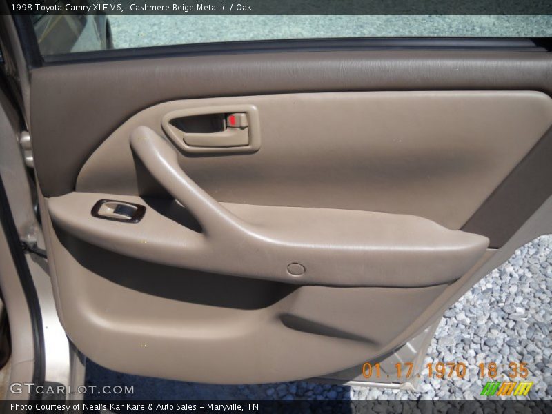 Cashmere Beige Metallic / Oak 1998 Toyota Camry XLE V6