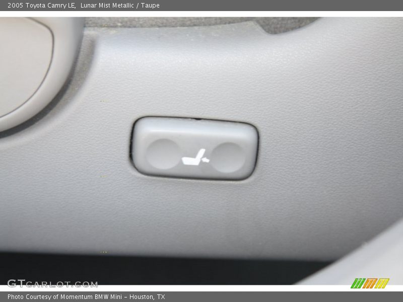 Lunar Mist Metallic / Taupe 2005 Toyota Camry LE