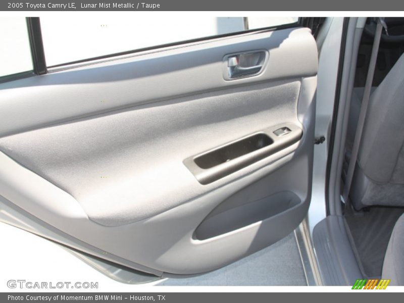 Lunar Mist Metallic / Taupe 2005 Toyota Camry LE