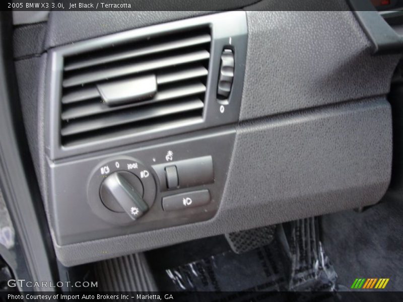 Jet Black / Terracotta 2005 BMW X3 3.0i