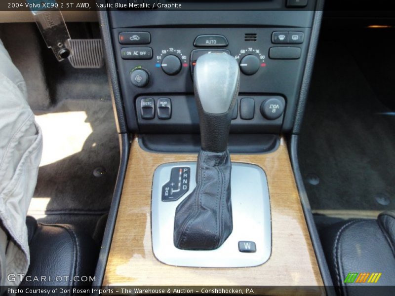 Nautic Blue Metallic / Graphite 2004 Volvo XC90 2.5T AWD