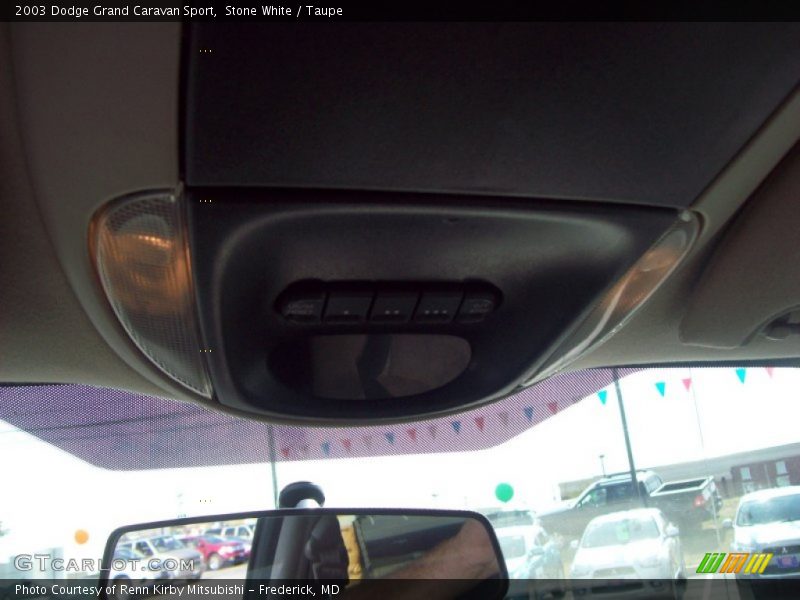 Stone White / Taupe 2003 Dodge Grand Caravan Sport