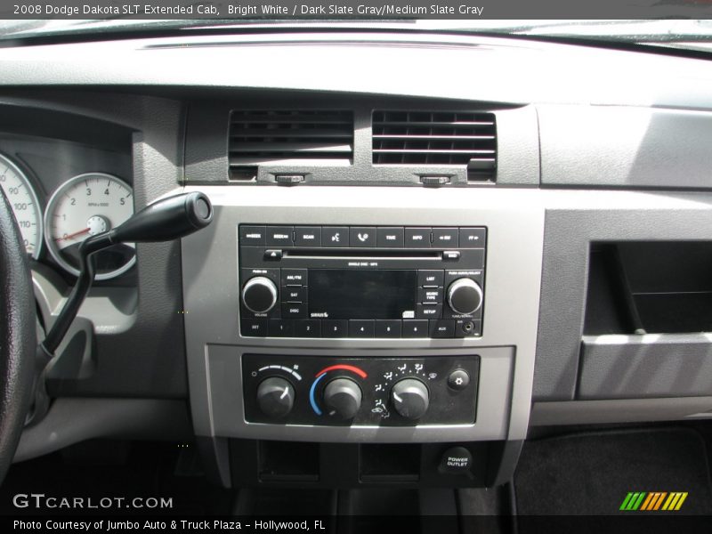 Audio System of 2008 Dakota SLT Extended Cab