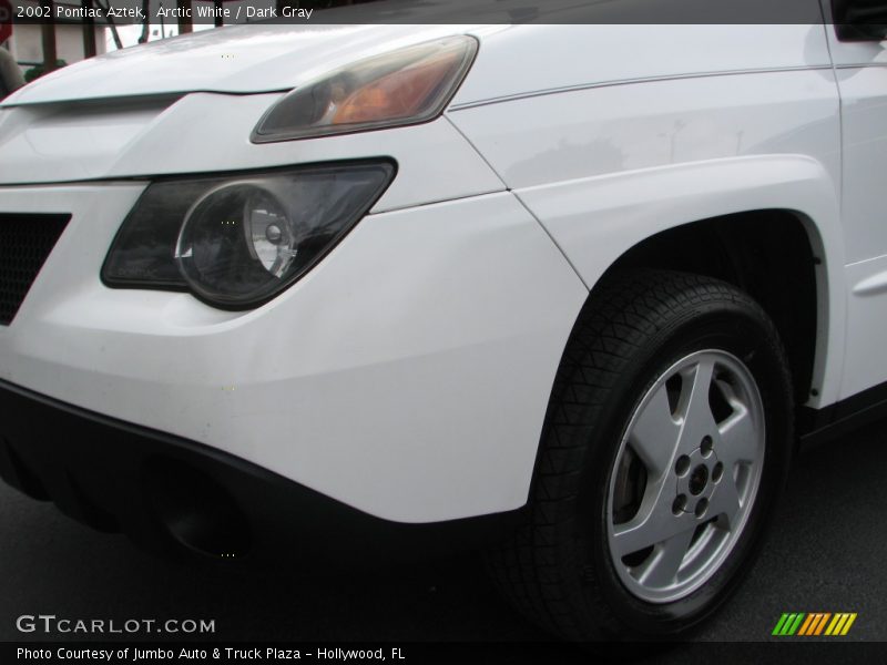 Arctic White / Dark Gray 2002 Pontiac Aztek