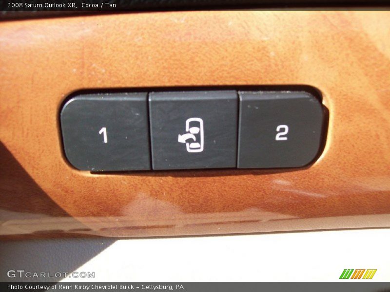 Cocoa / Tan 2008 Saturn Outlook XR