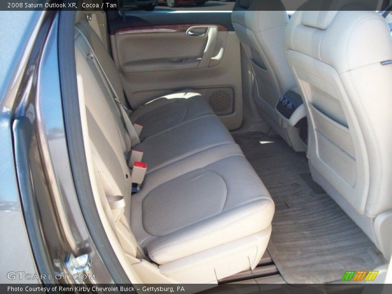 Cocoa / Tan 2008 Saturn Outlook XR