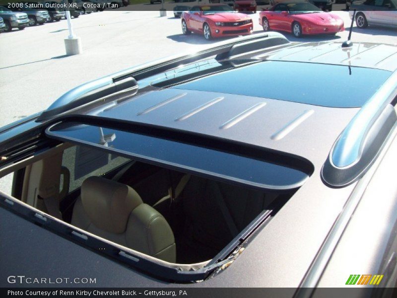 Cocoa / Tan 2008 Saturn Outlook XR