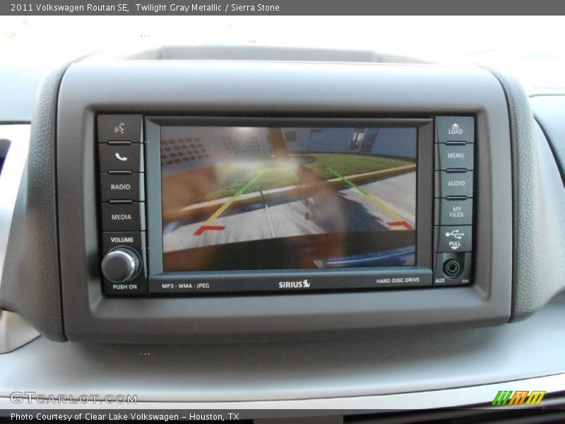 Twilight Gray Metallic / Sierra Stone 2011 Volkswagen Routan SE