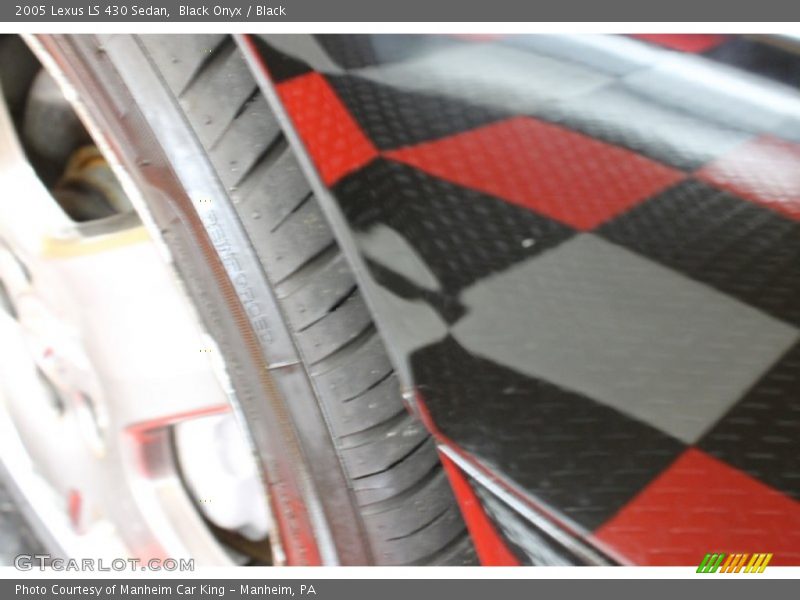 Black Onyx / Black 2005 Lexus LS 430 Sedan