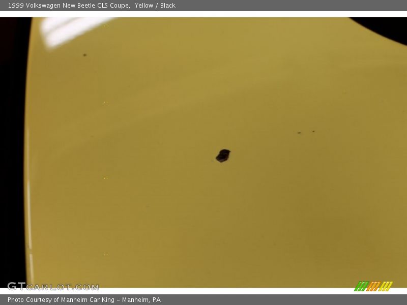 Yellow / Black 1999 Volkswagen New Beetle GLS Coupe