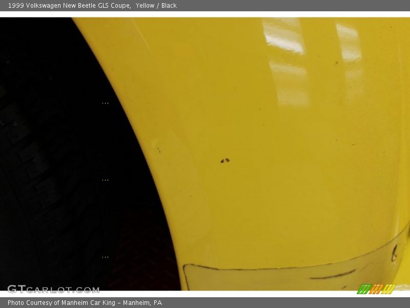Yellow / Black 1999 Volkswagen New Beetle GLS Coupe