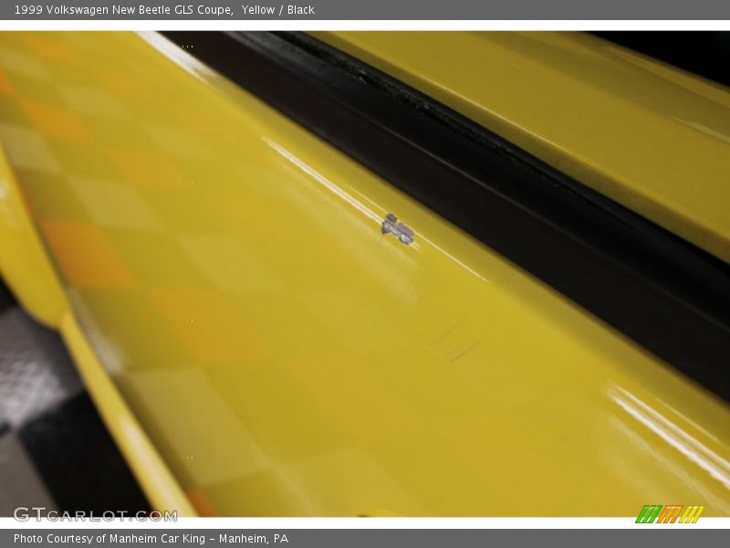 Yellow / Black 1999 Volkswagen New Beetle GLS Coupe